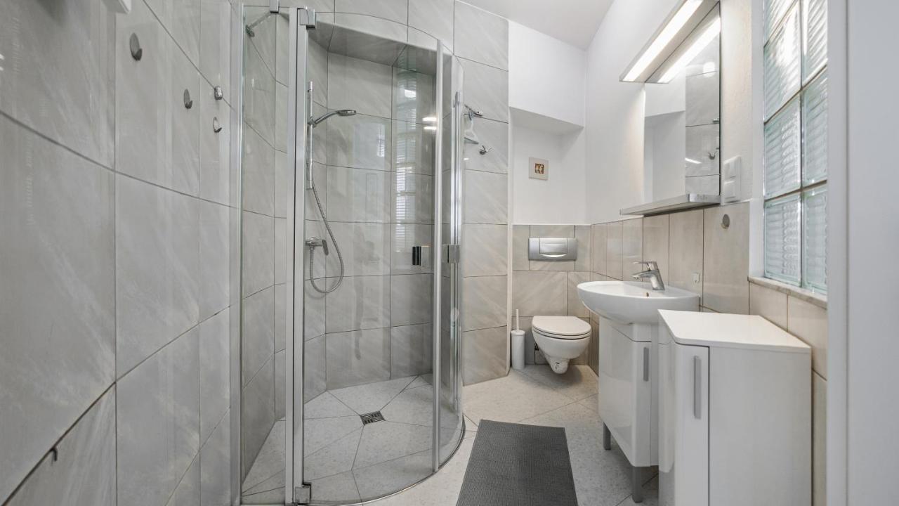 Apartamenty Sun & Snow Traugutta Plaza Sopot Buitenkant foto